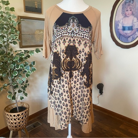 Umgee Tops - Umgee • Tan & Black Boho Long Tunic Top • Size S • EUC